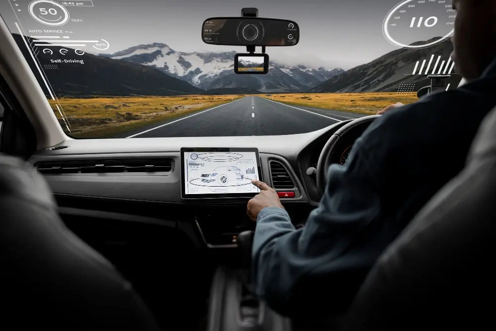 toekomst auto gadgets futuristisch 2024